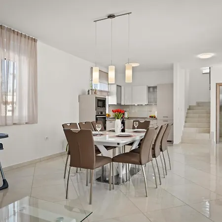 Karla Near Pula For 8 Persons With Private Pool, Kids Playground & Pet Friendly Divsici