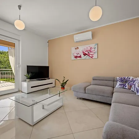 Karla Near Pula For 8 Persons With Private Pool, Kids Playground & Pet Friendly