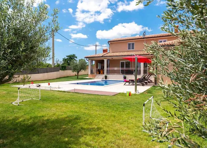 Karla Near Pula For 8 Persons With Private Pool, Kids Playground & Pet Friendly