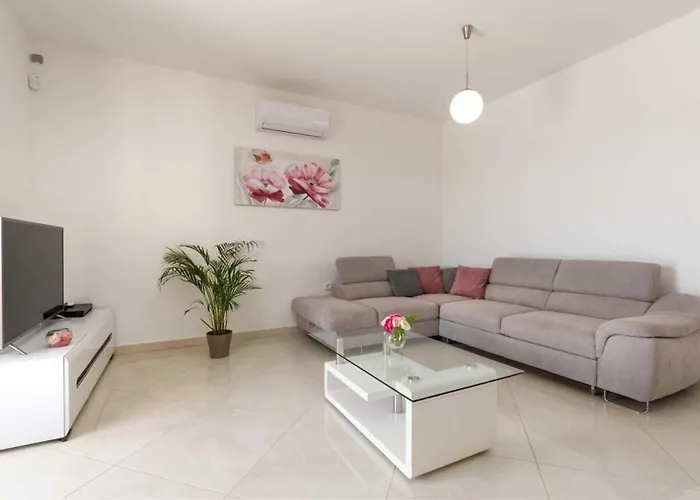 Karla Near Pula For 8 Persons With Private Pool, Kids Playground & Pet Friendly Villa *