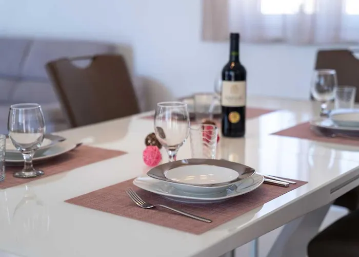 Villa Karla Near Pula For 8 Persons With Private Pool, Kids Playground & Pet Friendly