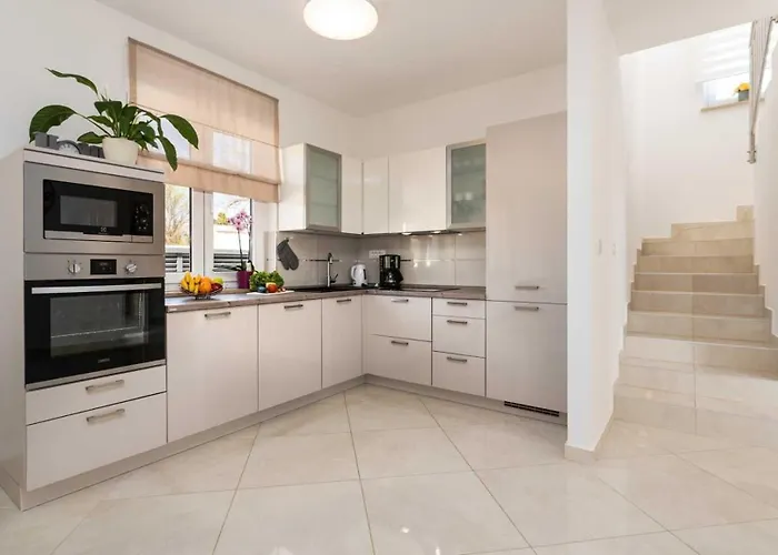 Karla Near Pula For 8 Persons With Private Pool, Kids Playground & Pet Friendly