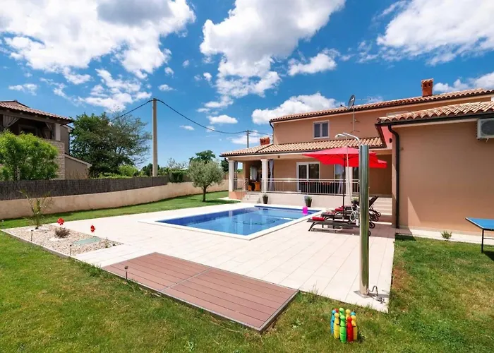 Karla Near Pula For 8 Persons With Private Pool, Kids Playground & Pet Friendly *