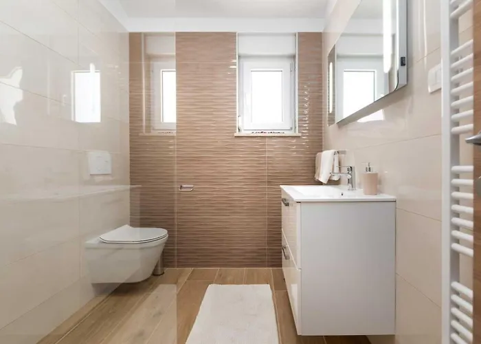 Villa Karla Near Pula For 8 Persons With Private Pool, Kids Playground & Pet Friendly Divšići